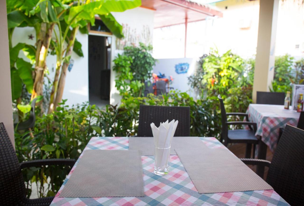 Silk Retreats Thulusdhoo Guest House Extérieur photo