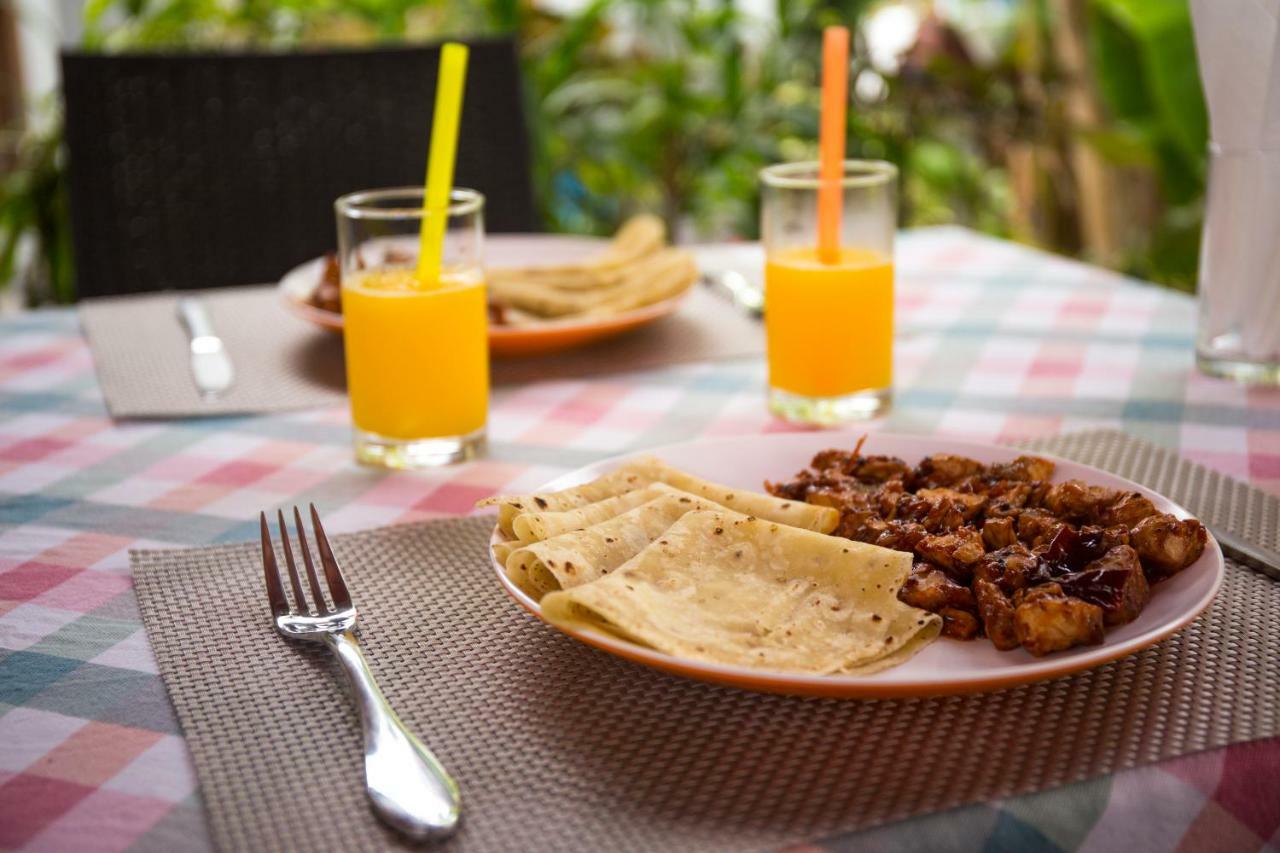Silk Retreats Thulusdhoo Guest House Extérieur photo
